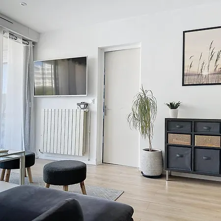 Spacieux 2 Proche Apartmán
