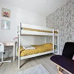 Spacieux 2 Proche 아파트